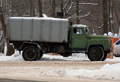 GAZ-52. صناعة السيارات السوفيتية لديها حقا شيء ليكون فخورا!