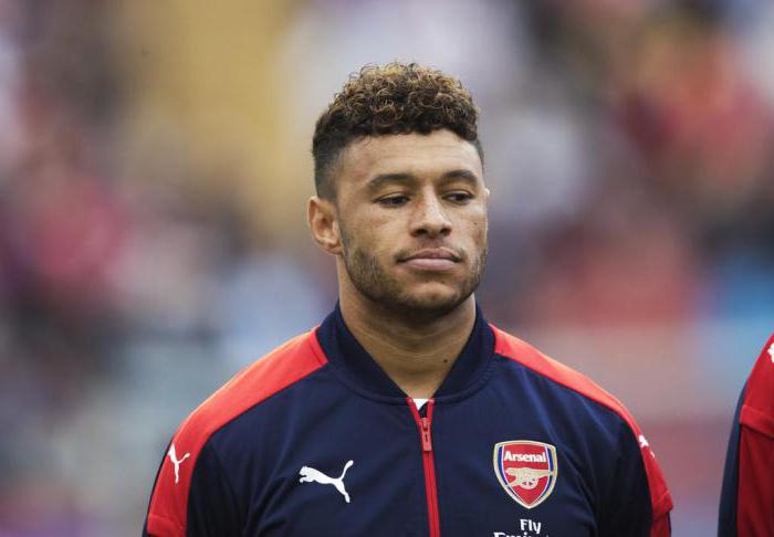 لاعب كرة القدم الإنجليزي Alex Oxlade-Chamberlain: سيرة ذاتية ، إنجازات وحقائق مثيرة للاهتمام