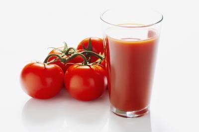 عصير الطماطم لفقدان الوزن: اتباع نظام غذائي مع فوائد صحية